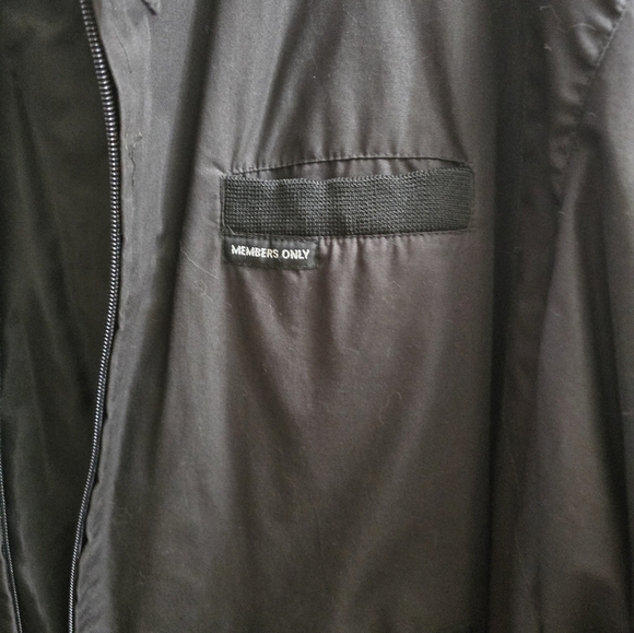 Mens Members Only Jacket. - Picture 2 of 8
